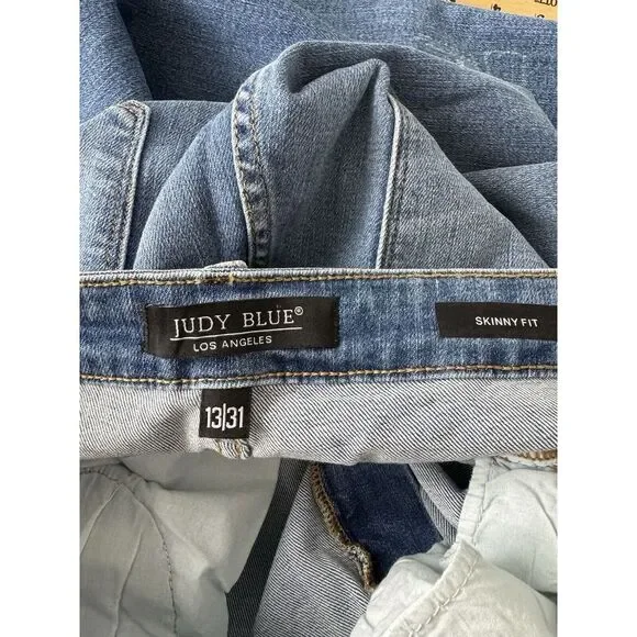Judy Blue Lemon Patch Skinny Fit Jeans Womens Size 13/31 Blue Distressed Stretch - Picture 6 of 11